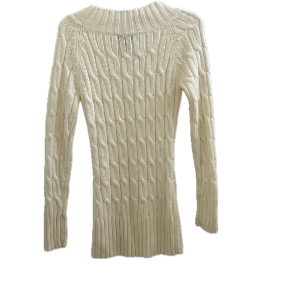 White Sweater Size: Medium